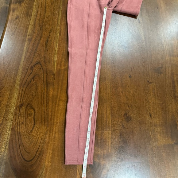Spanx Faux Suede High Waist Leggings Rich Rose Pink Size Medium Tall MT - Picture 10 of 10